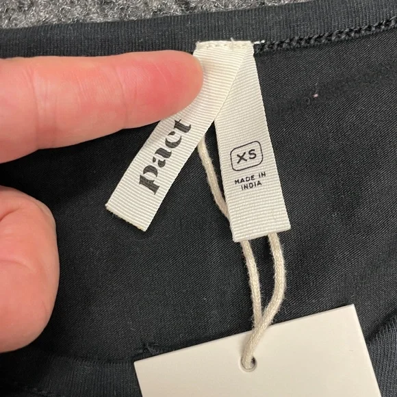 Pact Black womens vneck long sleeve tshirt NWT size XS organic cotton - Picture 3 of 6